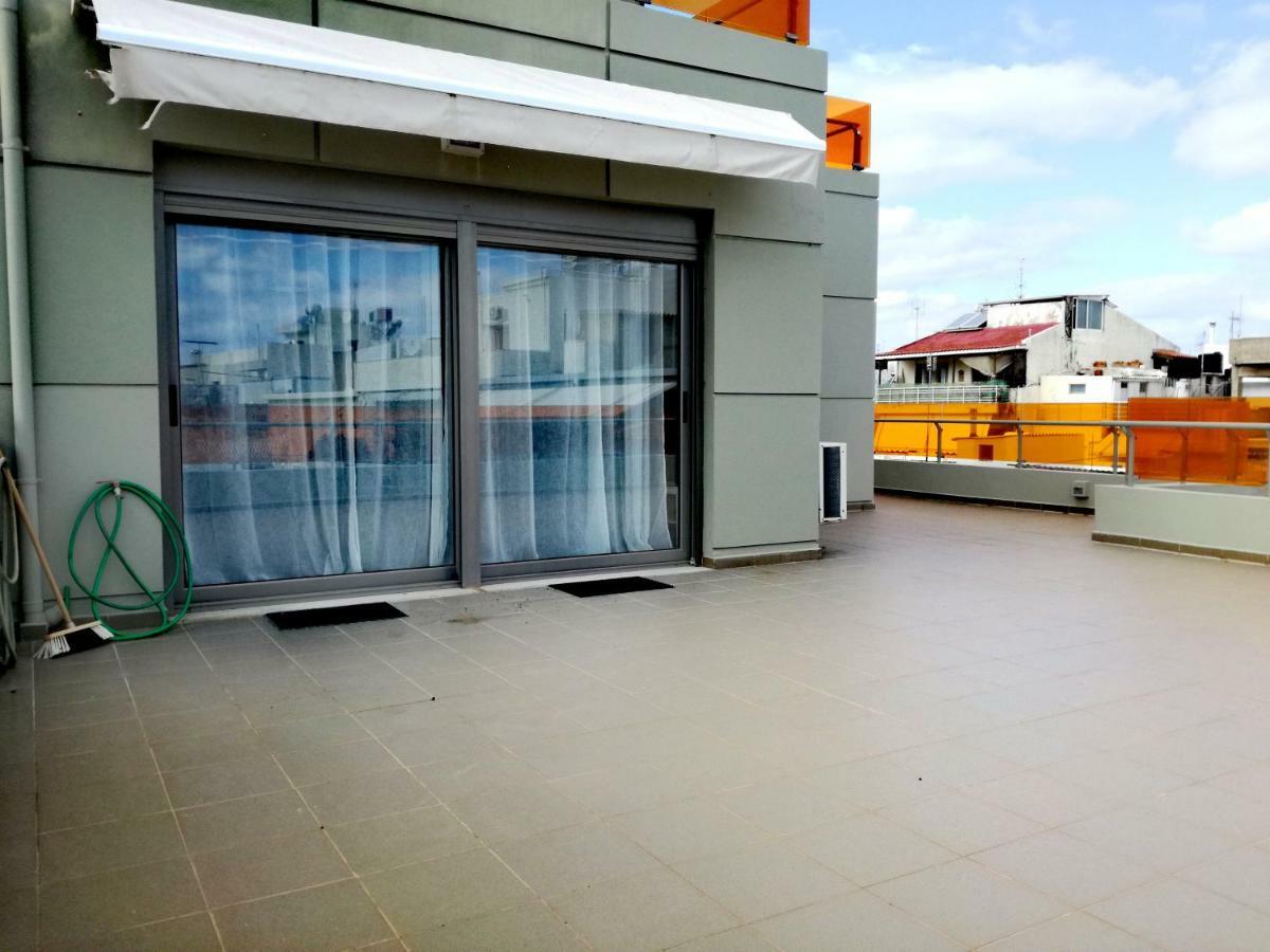 Spacious And Modern Downtown Apartment Heraklion  Екстер'єр фото